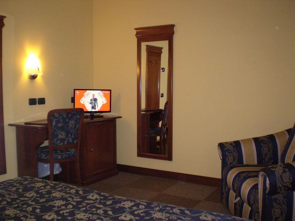 Hotel Medea (Adults Only) 阿尔巴 外观 照片