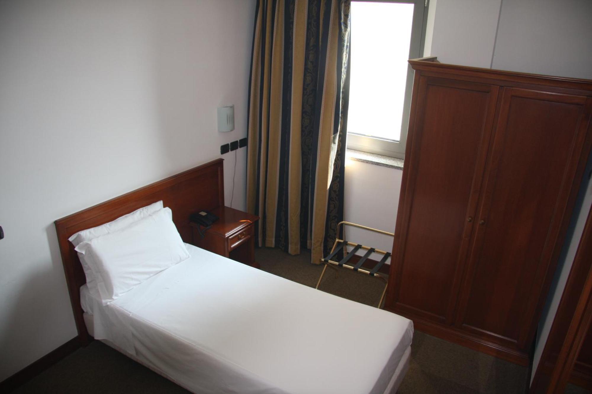 Hotel Medea (Adults Only) 阿尔巴 外观 照片
