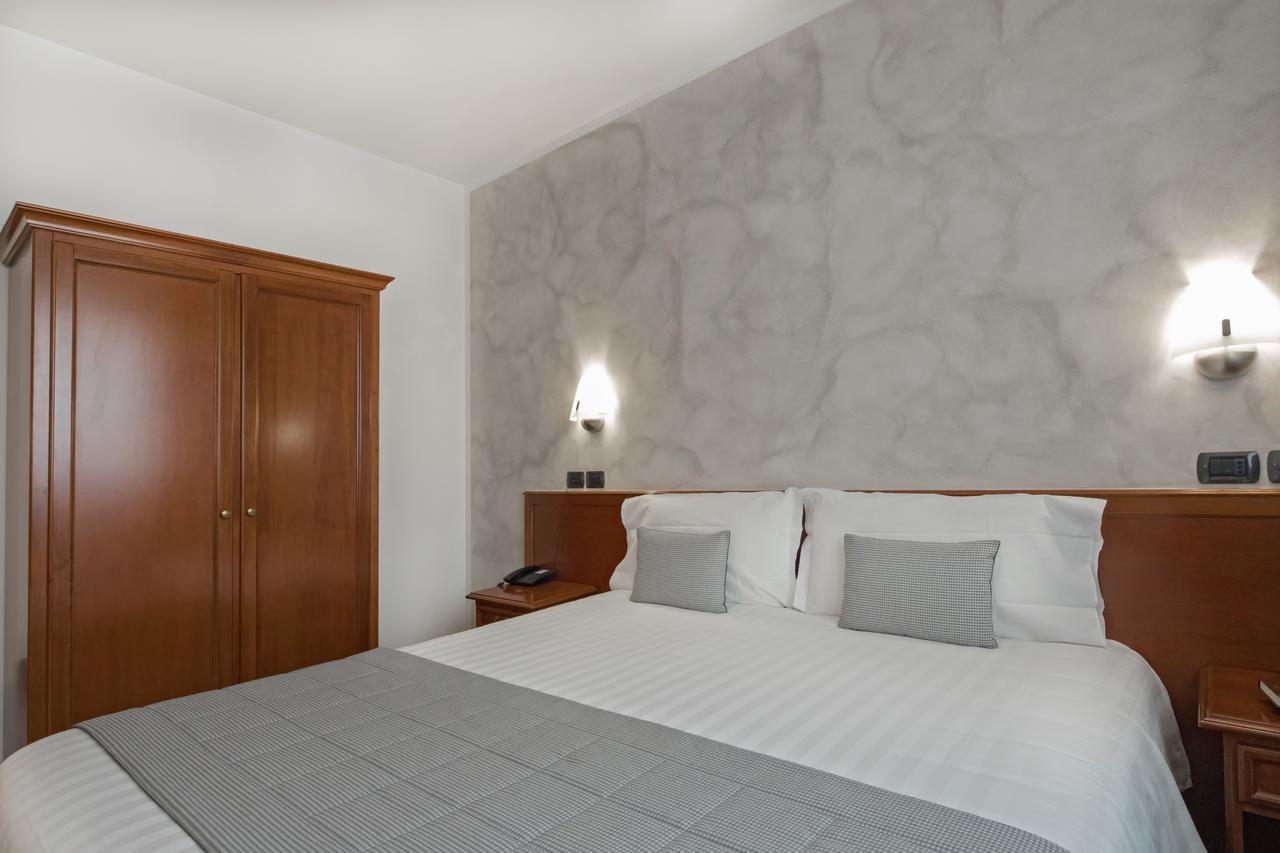 Hotel Medea (Adults Only) 阿尔巴 外观 照片