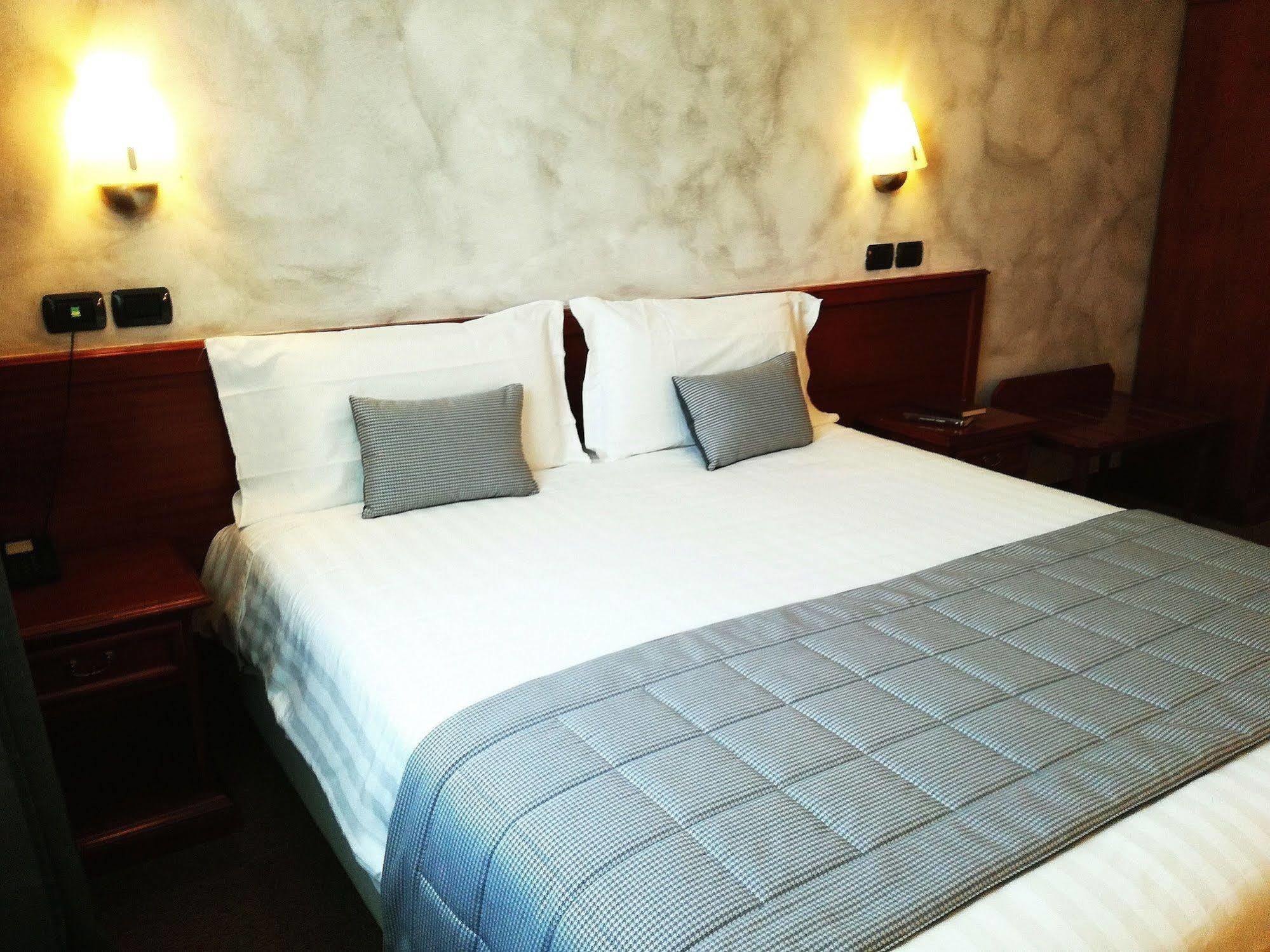 Hotel Medea (Adults Only) 阿尔巴 外观 照片